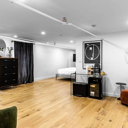 King Bed, The Phenix Historic Hotel, Spacious, Room # 406 班戈 外观 照片